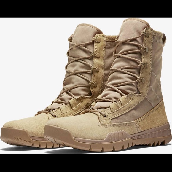 nike desert boots